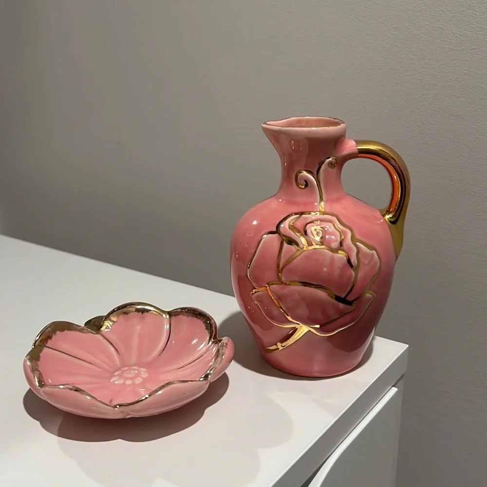 Pink Decor - Picture 1 of 1